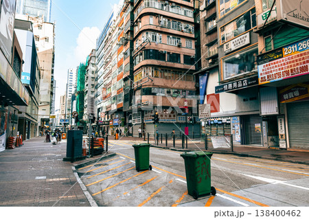 香港 九龍(クーロン)の裏通り 朝景 香港 九龍(クーロン)の裏通り 朝景 138400462
