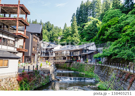 夏の銀山温泉 夏の銀山温泉 138403251
