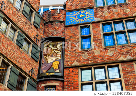 Glockenspiel House (house with the ringing of bells) in Bremen, Germany 138407353
