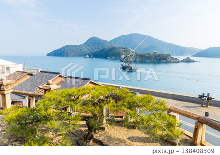 冬の瀬戸内　広島県福山市　鞆の浦　福禅寺對潮楼（対潮楼）からの眺望 138408309