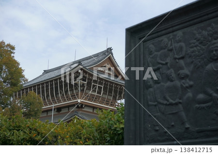 名古屋東別院　山門 138412715