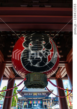 【神奈川県】重厚な雰囲気と歴史を感じる川崎大師の大提灯 138413333