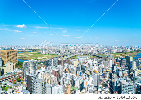 【神奈川県】川崎市役所の展望台から見える川崎駅周辺の街並み 138413358