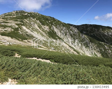 美しい山の景色 138413495