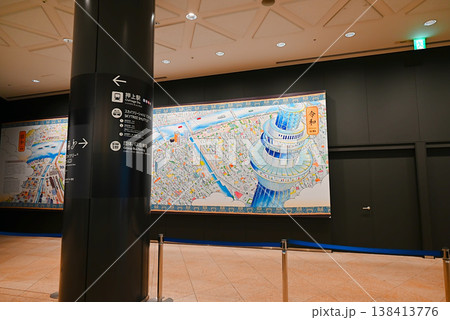 東京スカイツリー展望台入口行き通路 東京スカイツリー展望台入口行き通路 138413776