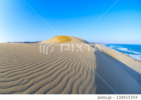 鳥取砂丘の美しい風景 138415354