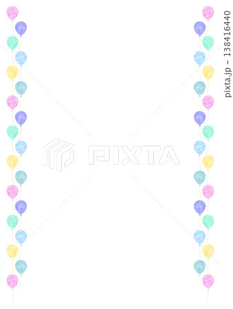 カラフルな風船のフレーム［ストライプ］ 138416440