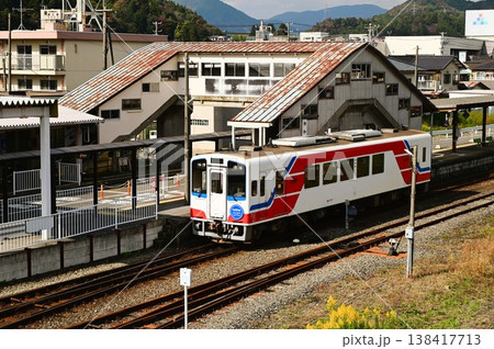 三陸鉄道リアス線の最南端駅 盛駅 三陸鉄道リアス線の最南端駅 盛駅 138417713