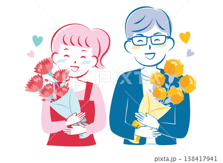 母の日・父の日に花束をもらう男性と女性 138417941