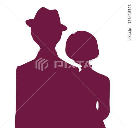 寄り添う女性と背広の男性 寄り添う女性と背広の男性 138418598