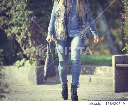 Part body of fashionable woman Part body of fashionable woman 138420849