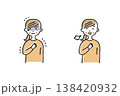胸に手を当てて震える女性と安堵する女性 138420932