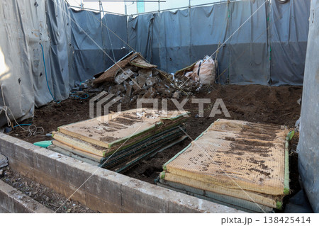 住宅の解体現場 住宅の解体現場 138425414