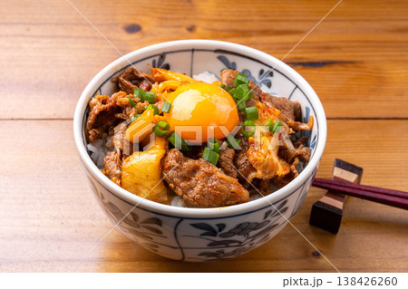 牛肉キムチ丼 138426260