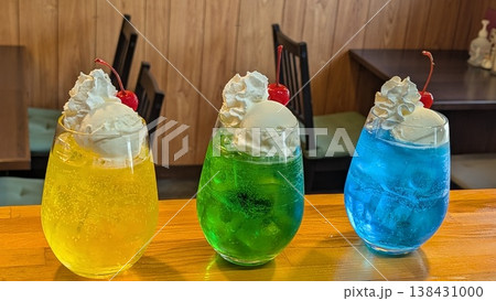 色とりどりのクリームソーダ 色とりどりのクリームソーダ 138431000