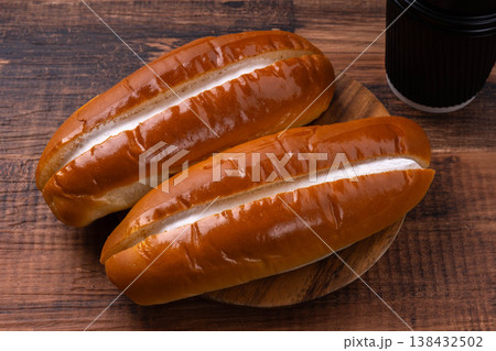 ミルクホイップコッペパン 138432502