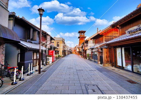 鐘つき通りの風景 (埼玉県川越市) 鐘つき通りの風景 (埼玉県川越市) 138437455