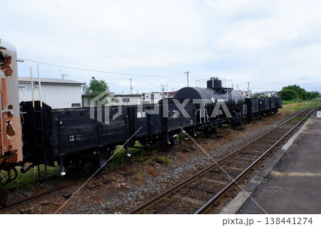 津軽五所川原駅に留置された津軽鉄道の貨車 津軽五所川原駅に留置された津軽鉄道の貨車 138441274