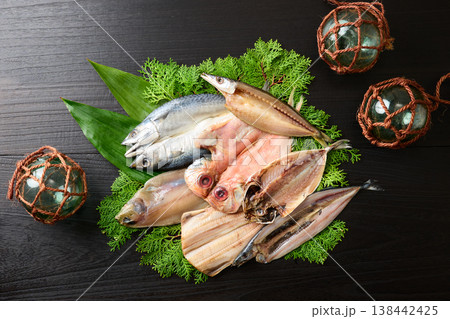 色々な種類の干物 色々な種類の干物 138442425