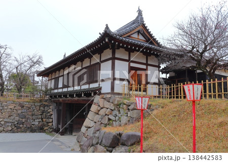 大和郡山城の追手門(奈良県大和郡山市) 大和郡山城の追手門(奈良県大和郡山市) 138442583