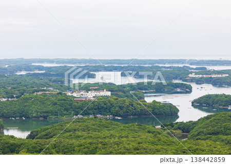 5月下旬の横山展望台・英虞湾の海岸線(三重県志摩) 5月下旬の横山展望台・英虞湾の海岸線(三重県志摩) 138442859