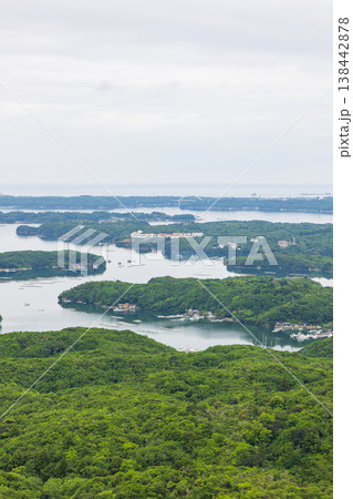 5月下旬の横山展望台・英虞湾の海岸線(三重県志摩) 5月下旬の横山展望台・英虞湾の海岸線(三重県志摩) 138442878