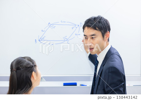 塾講師 138443142