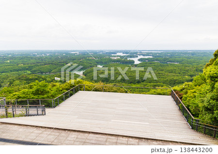 5月下旬の横山展望台デッキ(三重県志摩) 5月下旬の横山展望台デッキ(三重県志摩) 138443200