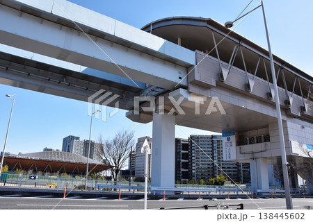 東京都 新交通ゆりかもめ有明テニスの森駅と周辺街並み 東京都 新交通ゆりかもめ有明テニスの森駅と周辺街並み 138445602