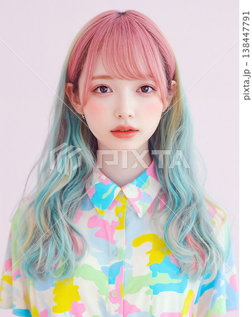 カラフルな髪の女性 カラフルな髪の女性 138447791