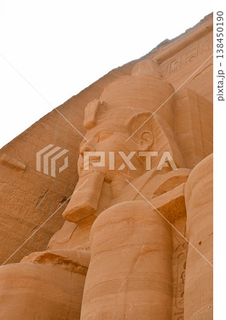 アブ・シンベル神殿 大神殿 ラムセス2世像 アブ・シンベル神殿 大神殿 ラムセス2世像 138450190
