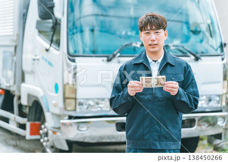 トラックドライバー 138450266