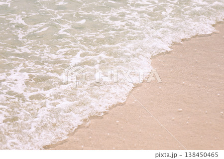 波打ち際 138450465