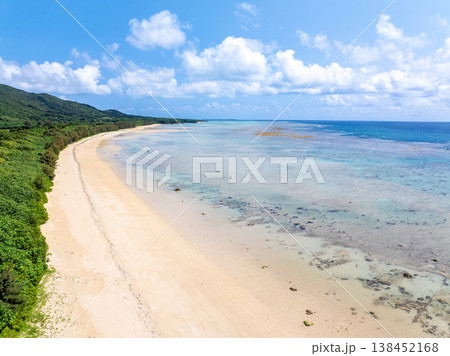 南風見田の浜（沖縄県西表島） 138452168