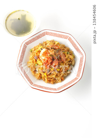 ピリ辛キムチ炒飯と中華スープのセット ピリ辛キムチ炒飯と中華スープのセット 138454606