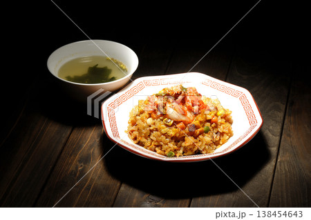 ピリ辛キムチ炒飯と中華スープのセット ピリ辛キムチ炒飯と中華スープのセット 138454643