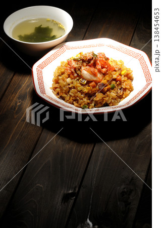 ピリ辛キムチ炒飯と中華スープのセット ピリ辛キムチ炒飯と中華スープのセット 138454653