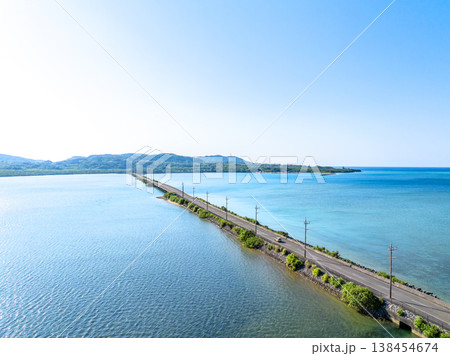海中道路（沖縄県西表島） 138454674