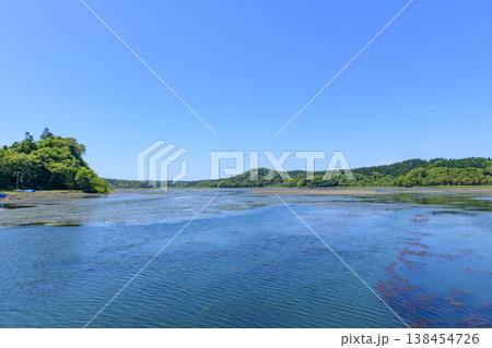 道東の小さな 漁港散布(ちりっぷ)漁港 138454726