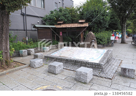 千住ほんちょう公園（東京都足立区） 138456582