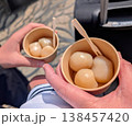 草津温泉の玉こんにゃく 138457420