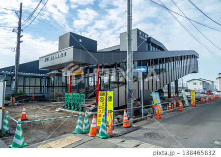 開発中の鹿児島県霧島市隼人駅の連絡通路 西口の工事中 開発中の鹿児島県霧島市隼人駅の連絡通路 西口の工事中 138465832
