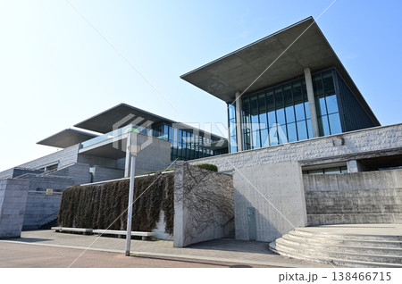 兵庫県立美術館(神戸市)の南側 兵庫県立美術館(神戸市)の南側 138466715