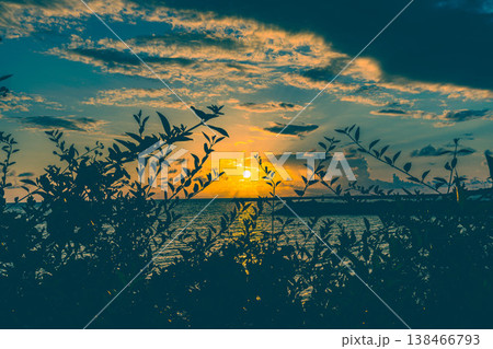 夕日 夕日 138466793