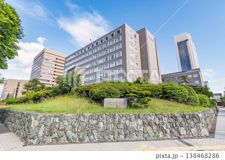 北海道札幌市　札幌地方裁判所・札幌高等裁判所 138468286