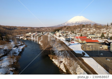 四月初旬、北海道、後志、ニセコ、青天、春来たらし、蝦夷富士、羊蹄山、ニセコ、喜茂別、倶知安、京極、 138468607