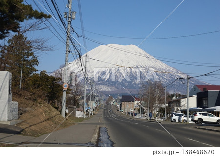 四月初旬、北海道、後志、ニセコ、青天、春来たらし、蝦夷富士、羊蹄山、ニセコ、喜茂別、倶知安、京極、 138468620