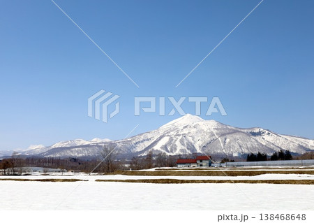 四月初旬、北海道、後志、ニセコ、青天、春来たらし、蝦夷富士、羊蹄山、ニセコ、喜茂別、倶知安、京極、 138468648