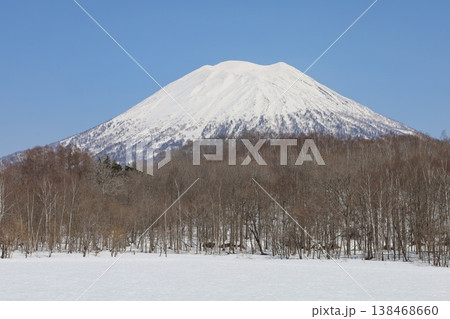 四月初旬、北海道、後志、ニセコ、青天、春来たらし、蝦夷富士、羊蹄山、ニセコ、喜茂別、倶知安、京極、 138468660