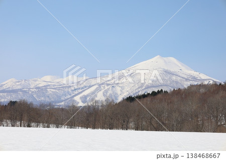 四月初旬、北海道、後志、ニセコ、青天、春来たらし、蝦夷富士、羊蹄山、ニセコ、喜茂別、倶知安、京極、 138468667